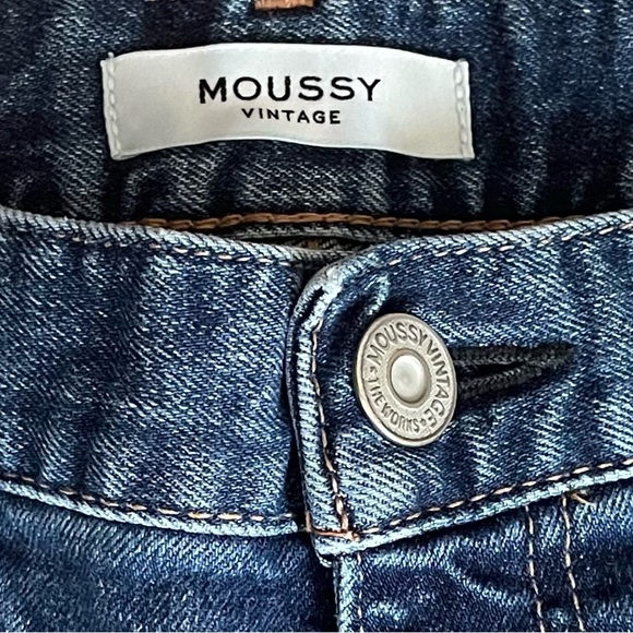 Moussy Vintage Rhode High Waist Crop Flare Jeans in Size 29 - Picture 7 of 10